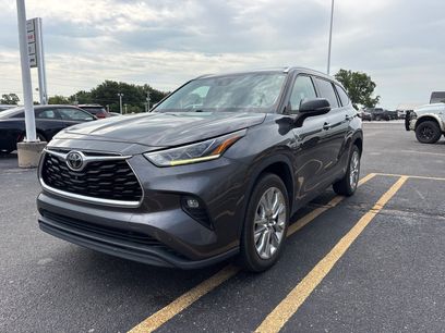 Used 2021 Toyota Highlander Limited