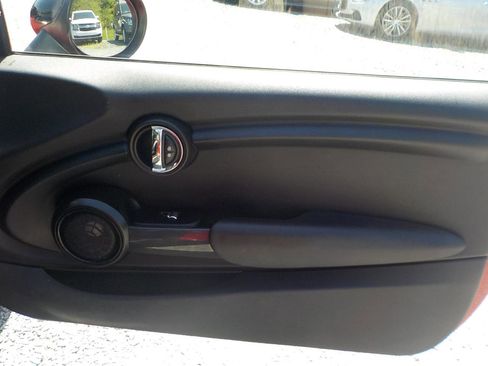 Used 2015 MINI Cooper 2-Door Hardtop image 23