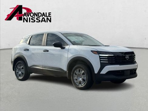 New 2026 Nissan Kicks S image 9