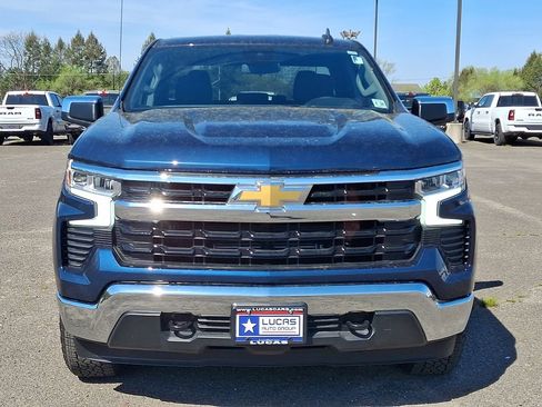 Used 2023 Chevrolet Silverado 1500 LT AWD/4WD image 4