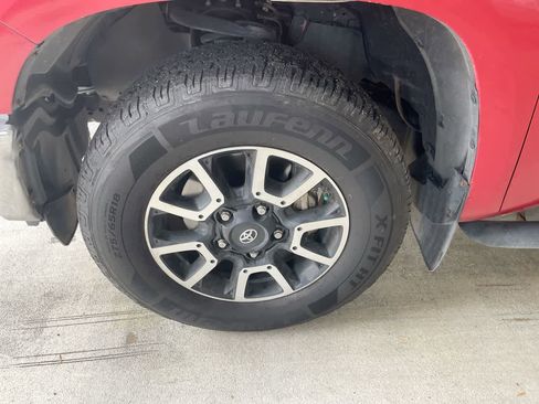 Used 2019 Toyota Tundra SR5 w/ TRD Off Road Package image 10