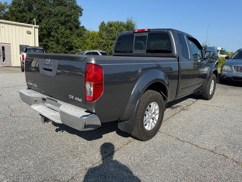 Used 2016 Nissan Frontier SV AWD/4WD image 7