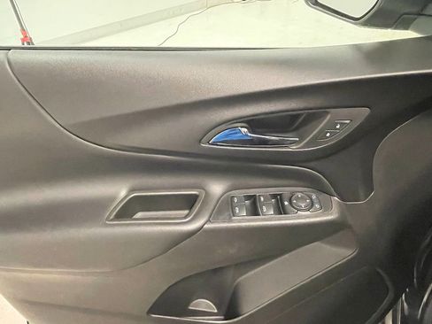 Used 2020 Chevrolet Equinox LT w/ LPO, Blackout Package image 19