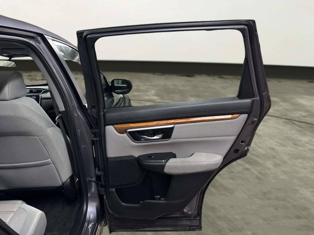 Used 2017 Honda CR-V EX image 19