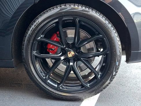 Certified 2024 Porsche Macan GTS AWD/4WD image 14