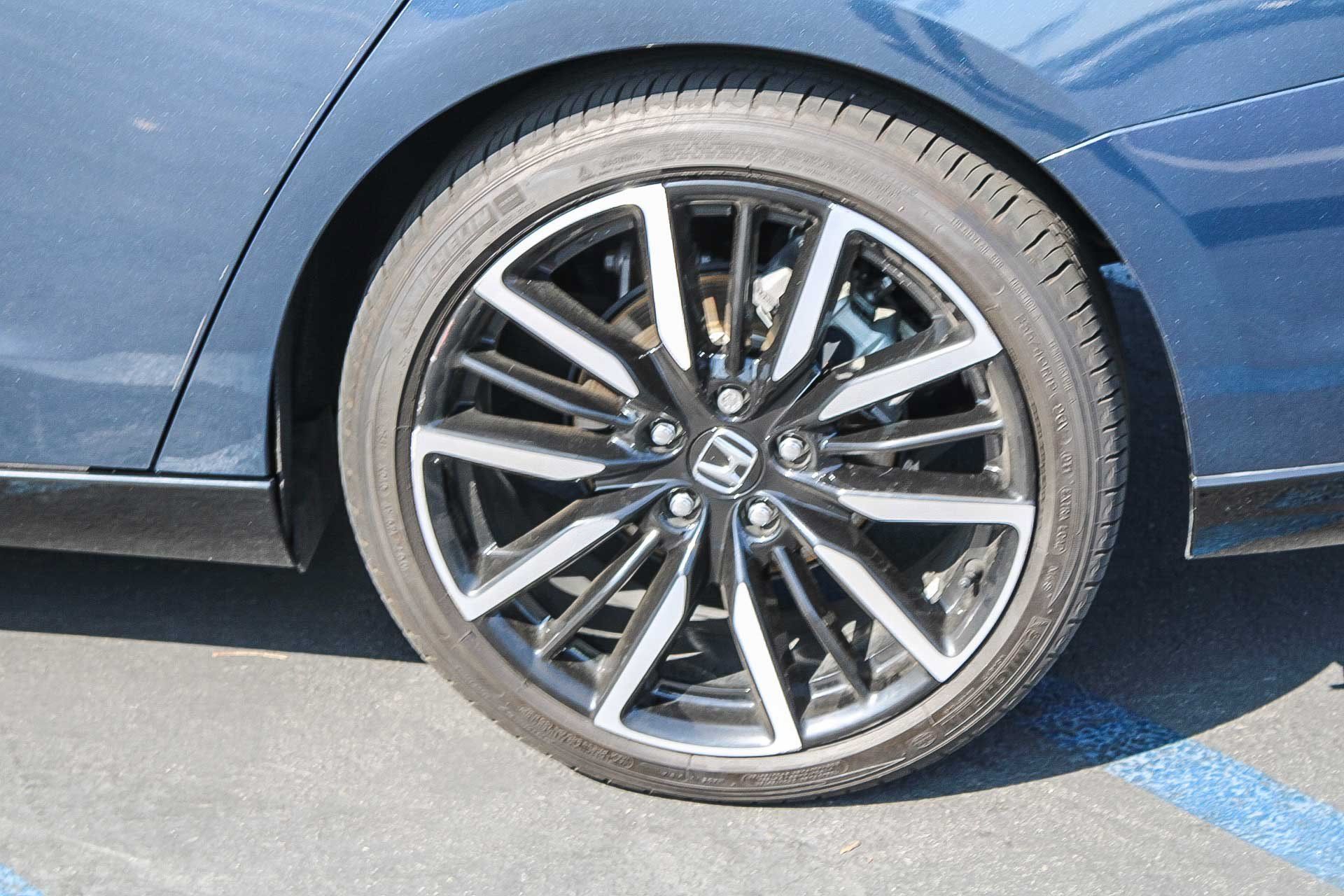 Used 2024 Honda Accord Touring image 12