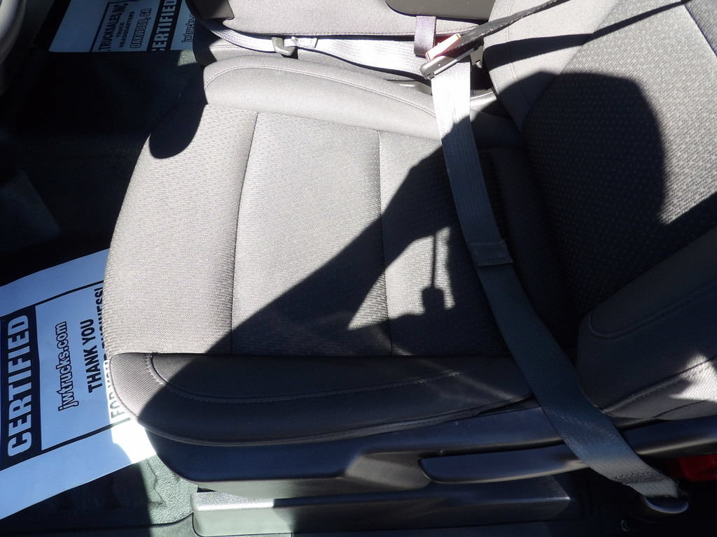 Used 2025 Chevrolet Silverado 1500 W/T RWD image 18