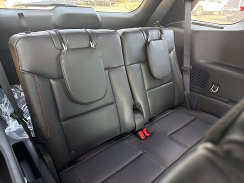 New 2026 Ford Explorer ST-Line w/ ST-Line Street Pack image 16