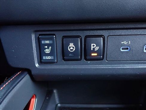 Used 2023 Nissan Frontier PRO-4X w/ Pro Convenience Package AWD/4WD image 19