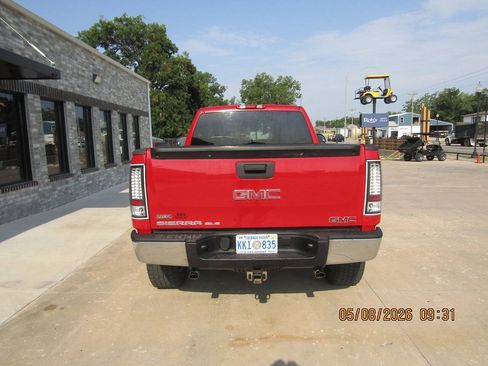 Used 2011 GMC Sierra 1500 SLE w/ Chrome Essentials Package AWD/4WD image 6