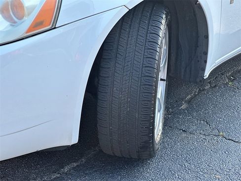 Used 2009 Pontiac G6 Sedan w/ Sport Package 2 image 24