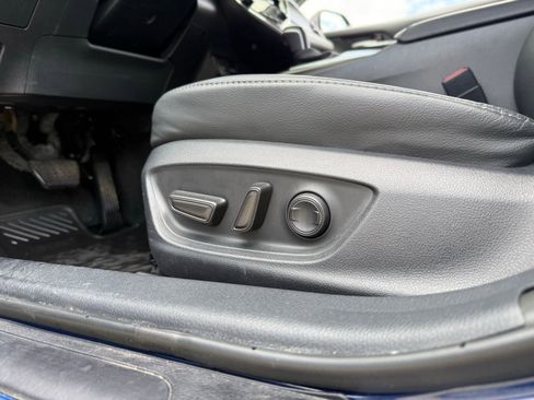 Used 2024 Toyota Camry XLE FWD image 33