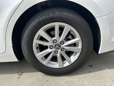 Used 2026 Toyota Camry LE w/ Convenience Package image 16