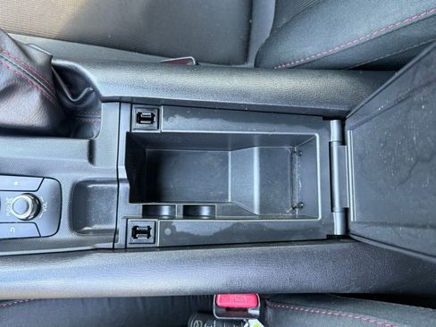 Used 2016 MAZDA MX-5 Miata Club image 41