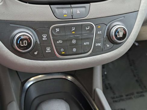 Used 2024 Chevrolet Malibu LT FWD image 20