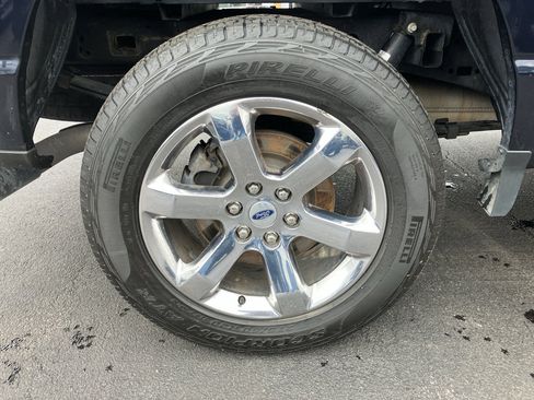 Used 2021 Ford F150 Lariat w/ Max Trailer Tow Package image 11