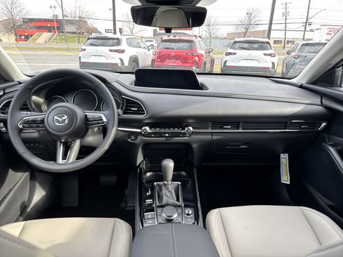 New 2025 MAZDA CX-30 AWD 2.5 S w/ Preferred Package image 11