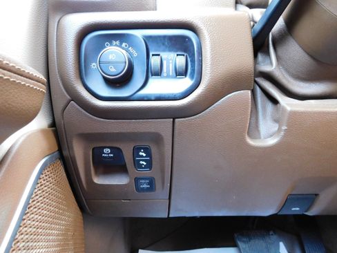 Used 2022 RAM 1500 Laramie w/ Laramie Southwest Edition image 20