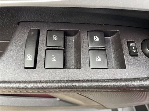 Used 2016 Chevrolet Equinox LT w/ Convenience Package image 52