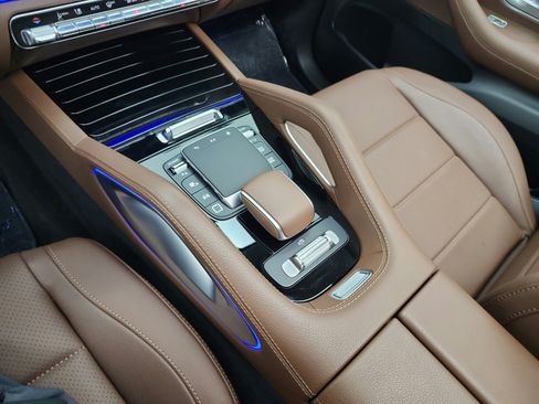 Certified 2026 Mercedes-Benz GLS 450 4MATIC image 13