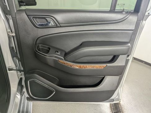Used 2016 Chevrolet Suburban LTZ image 26