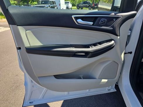 Certified 2023 Ford Edge Titanium w/ Class II Trailer Tow Package AWD/4WD image 11