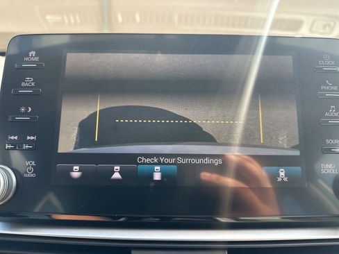 Used 2018 Honda Accord EX image 24