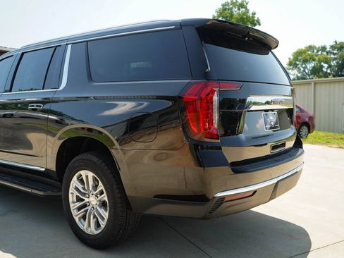 Used 2024 GMC Yukon XL SLT w/ SLT Luxury Package AWD/4WD image 21