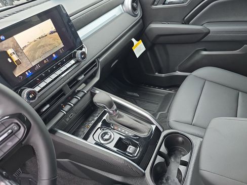 New 2026 Chevrolet Colorado LT w/ LT Convenience Package image 17
