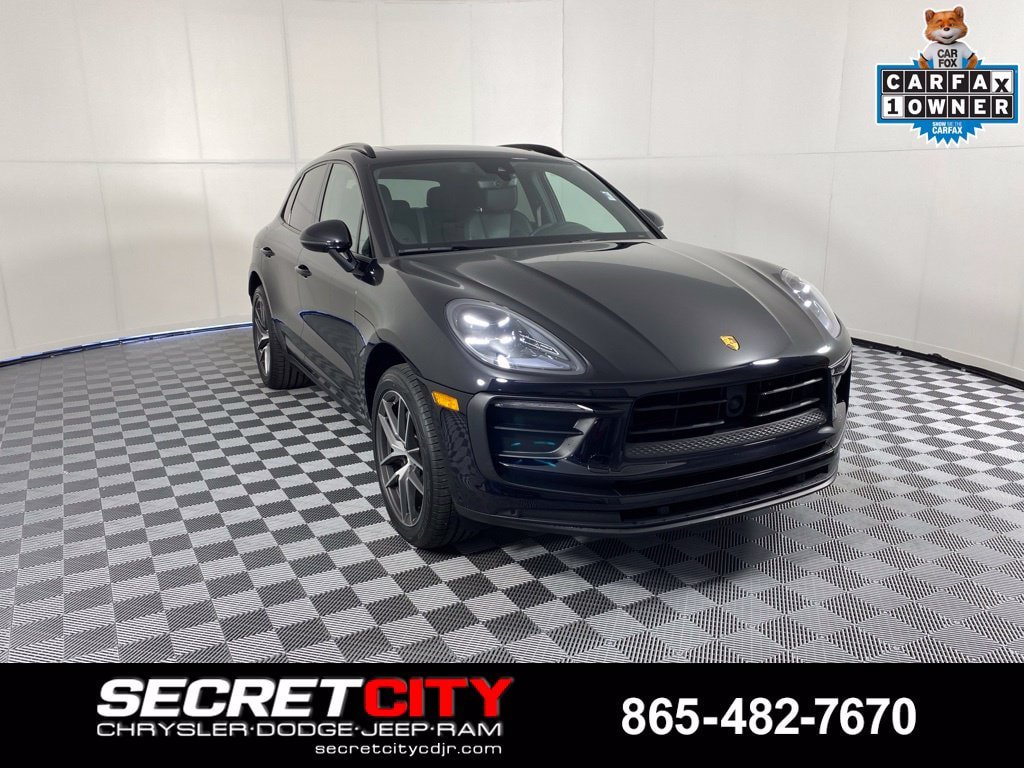 Used 2023 Porsche Macan AWD/4WD image 1