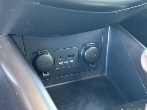 Used 2011 Kia Forte SX image 25