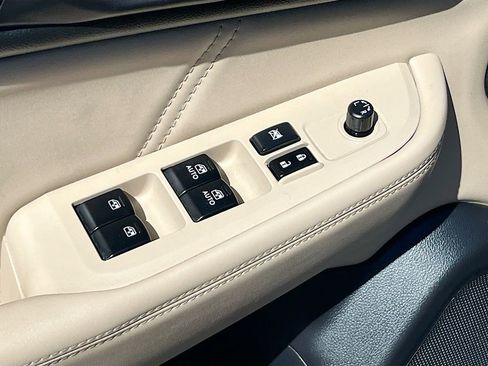 Used 2019 Subaru Outback 2.5i Limited image 17