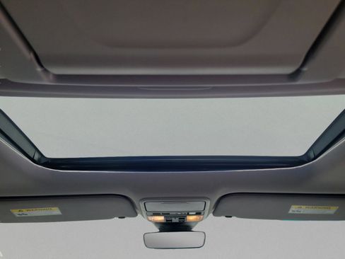 Used 2024 Honda Odyssey Touring image 11