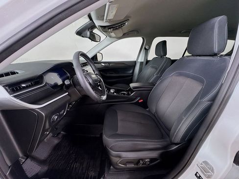 Certified 2023 Jeep Grand Cherokee L Laredo w/ Luxury Tech Group I image 12