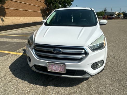 Used 2017 Ford Escape SE FWD image 14