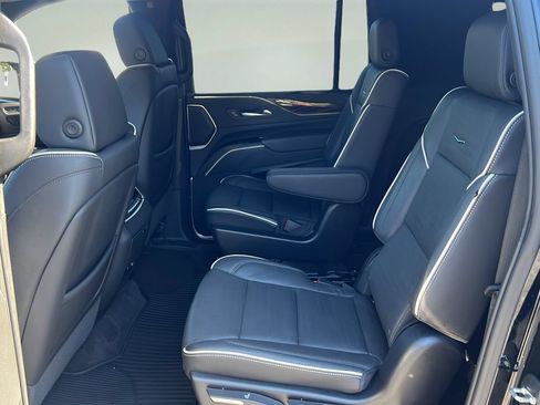 Certified 2024 Cadillac Escalade ESV Premium Luxury w/ LPO, Floor Liner Package AWD/4WD image 12