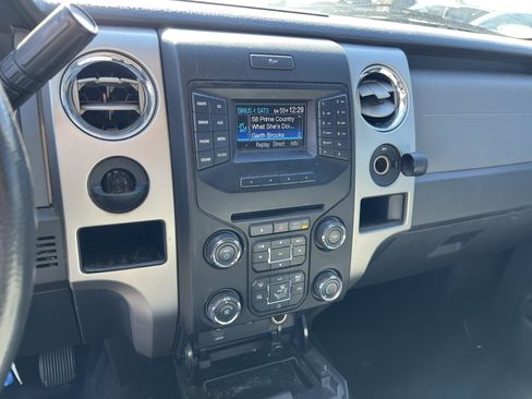 Used 2013 Ford F150 XLT w/ XLT Chrome Pkg image 27