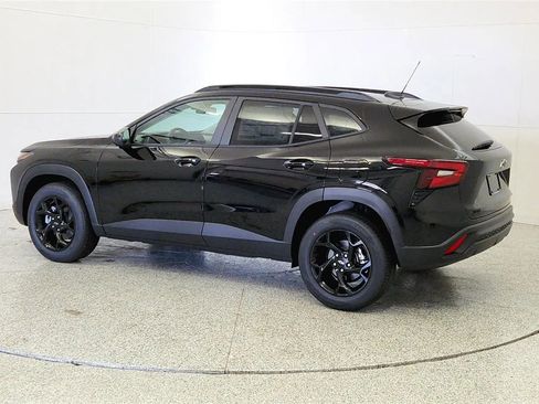 New 2026 Chevrolet Trax LT FWD image 5