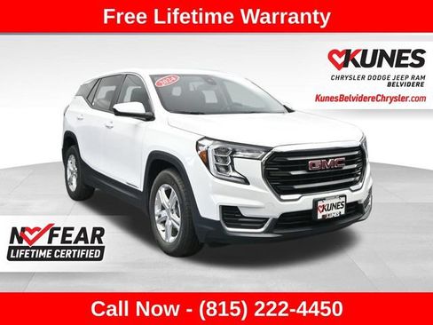 Used 2024 GMC Terrain SLE FWD image 1