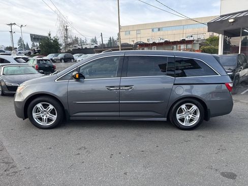 Used 2012 Honda Odyssey Touring Elite image 3