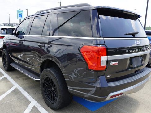 Used 2022 Ford Expedition XLT RWD image 7