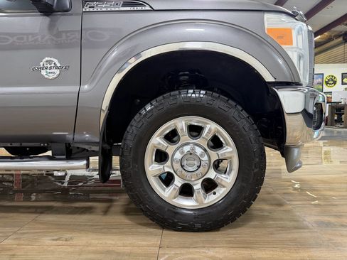 Used 2011 Ford F250 Lariat w/ Lariat Interior Pkg AWD/4WD image 4