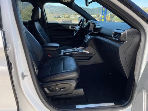 Used 2020 Ford Explorer Limited w/ Hybrid Equipment Group 310A image 26