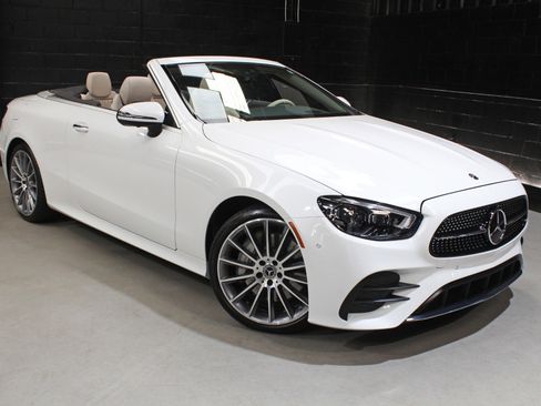 Used 2023 Mercedes-Benz E 450 Cabriolet image 11