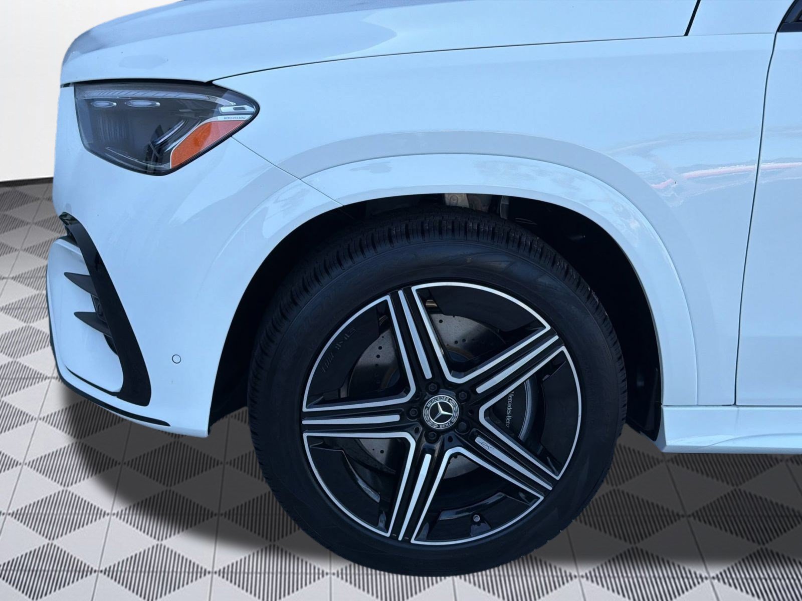 Used 2026 Mercedes-Benz GLE 350 4MATIC image 13