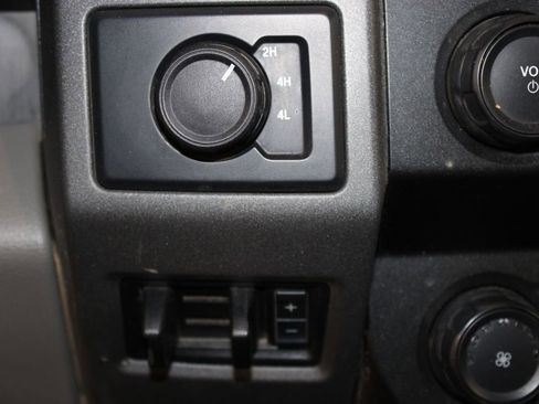 Used 2021 Ford F550 4x4 Regular Cab Super Duty image 29