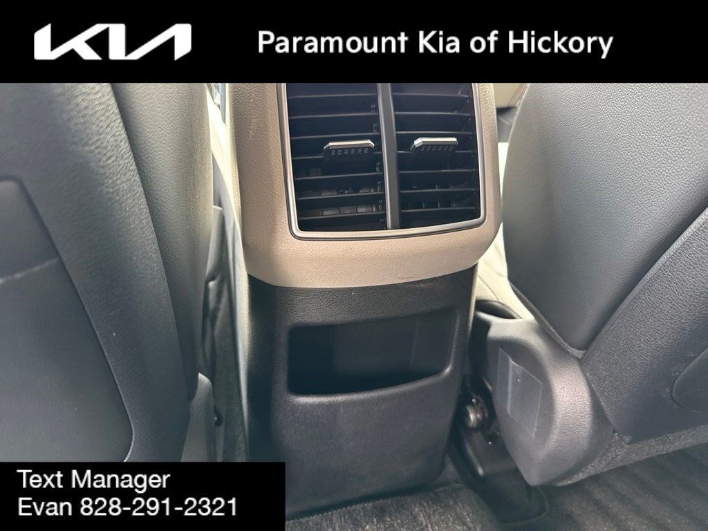 Used 2023 Kia Sportage EX AWD/4WD image 15