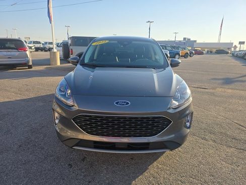 Used 2022 Ford Escape SEL image 10