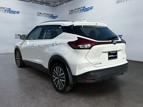 Used 2024 Nissan Kicks SV FWD image 7
