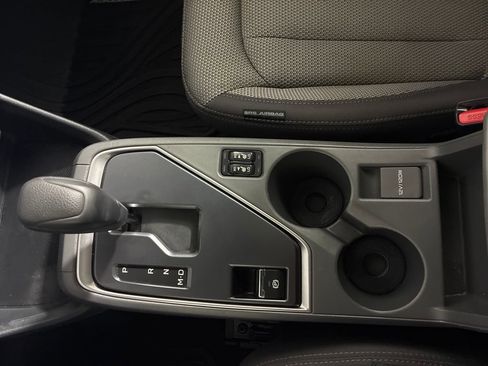 Used 2024 Subaru Crosstrek 2.0i Premium image 17